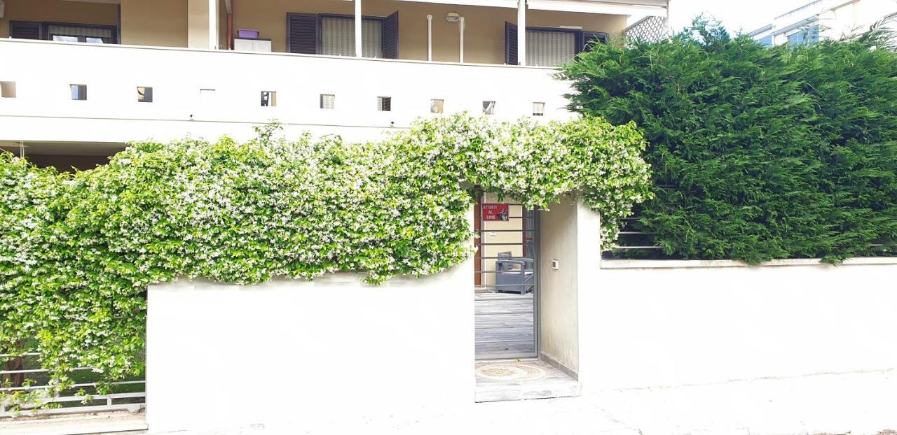 Villino Soleluna เลชเช ภายนอก รูปภาพ